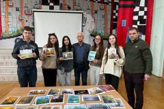 photo_5379806263682126351_y